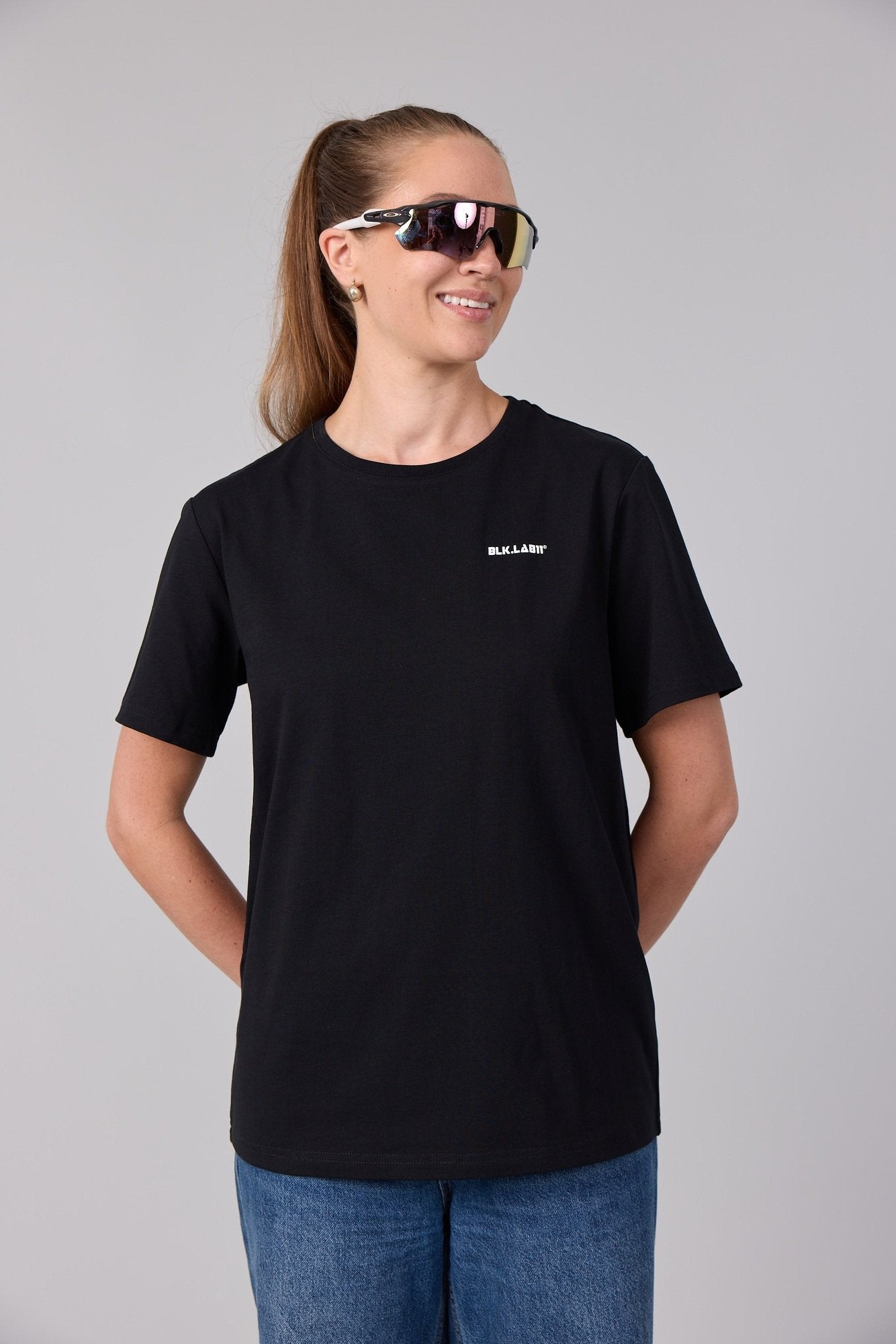 11BASECAMP TEE